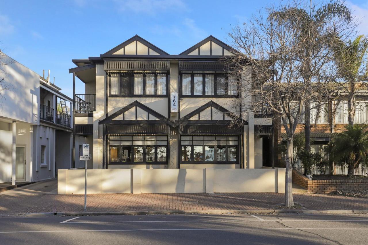 Bayview Glenelg