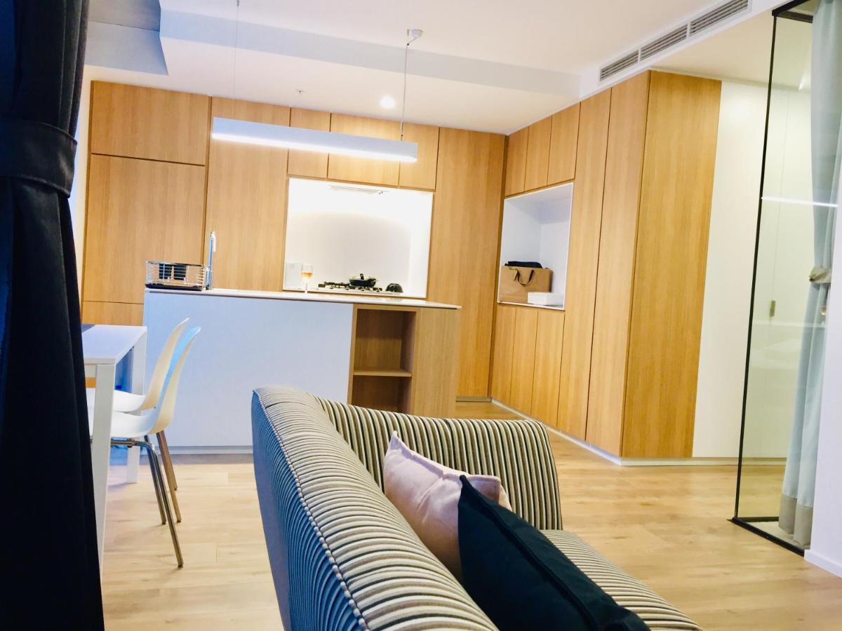 Apartment One Cbd , With 1 Carpark Adelaide