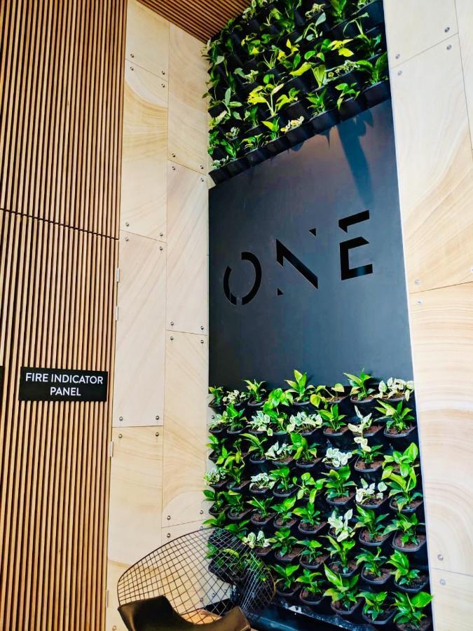 Apartment One Cbd , With 1 Carpark *