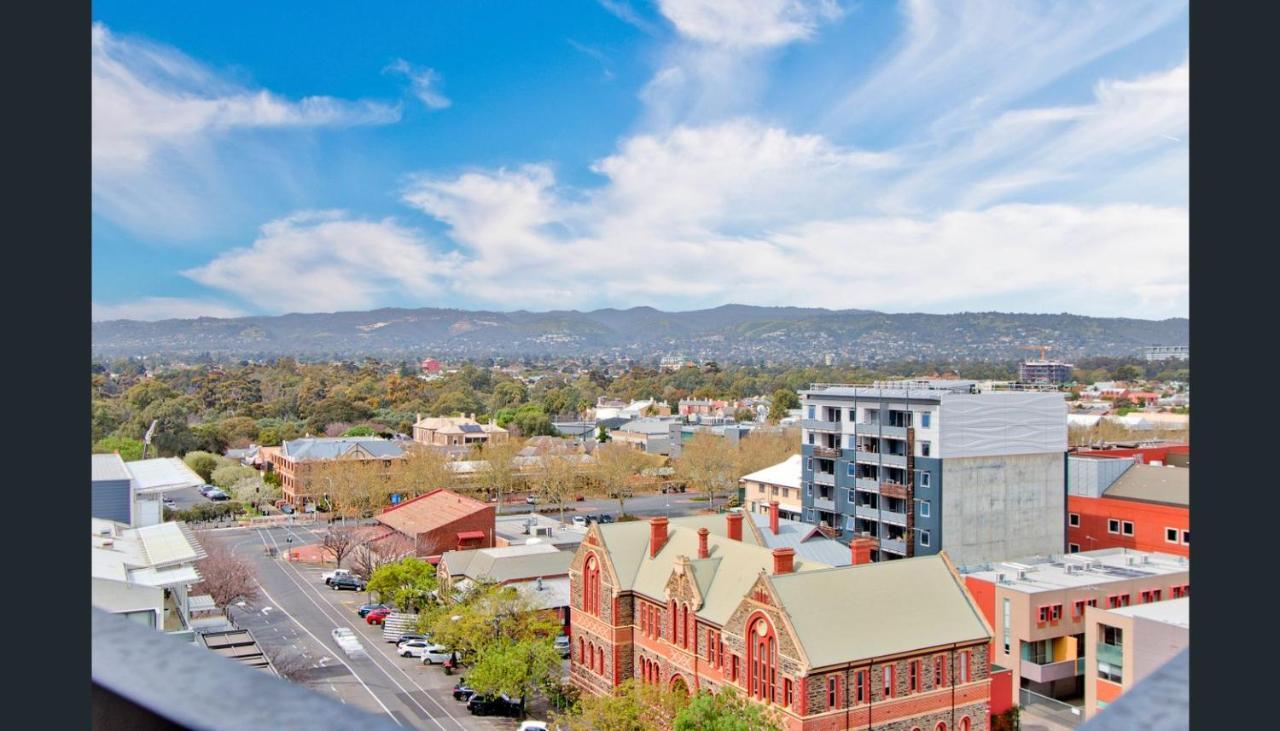 One Cbd , With 1 Carpark Apartment Adelaide
