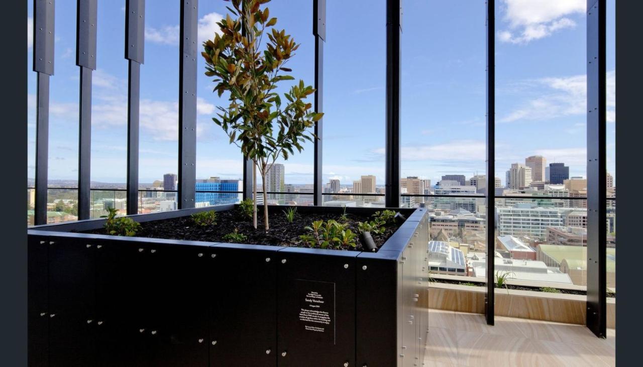 One Cbd , With 1 Carpark Adelaide