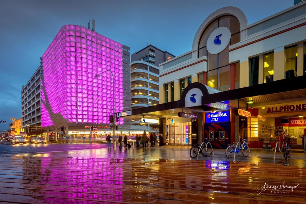 One Cbd , With 1 Carpark * Adelaide