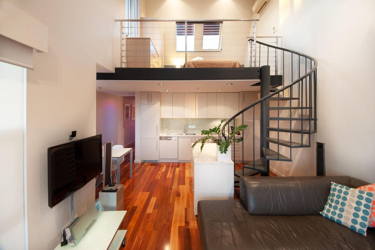 Apartment Semaphore Blue