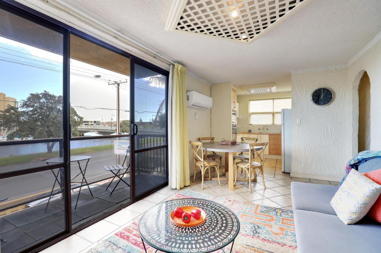 Bayswaterfront Apartment *