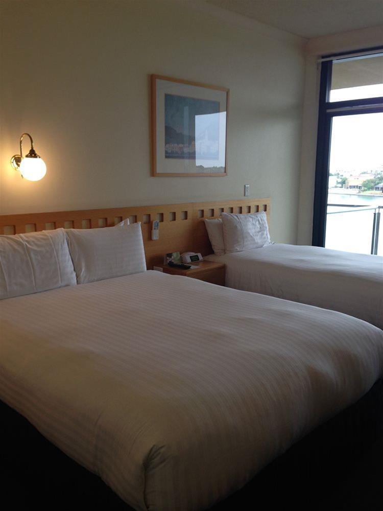 Hotel Lakes Adelaide