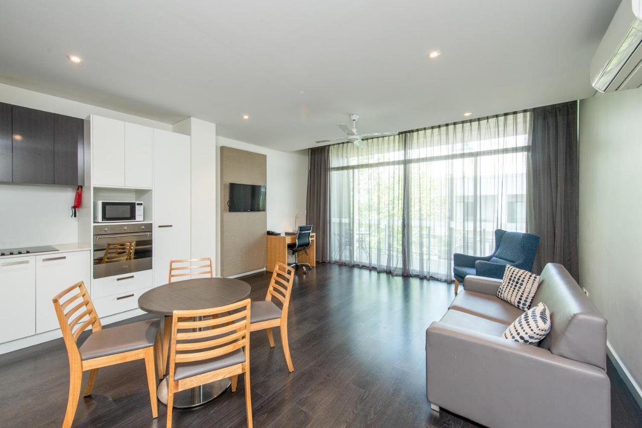 Mawson Lakes Hotel