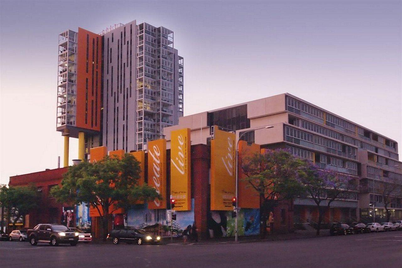Istay Precinct Aparthotel 4*