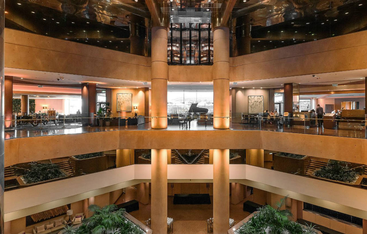 Intercontinental By Ihg Hotel 5*