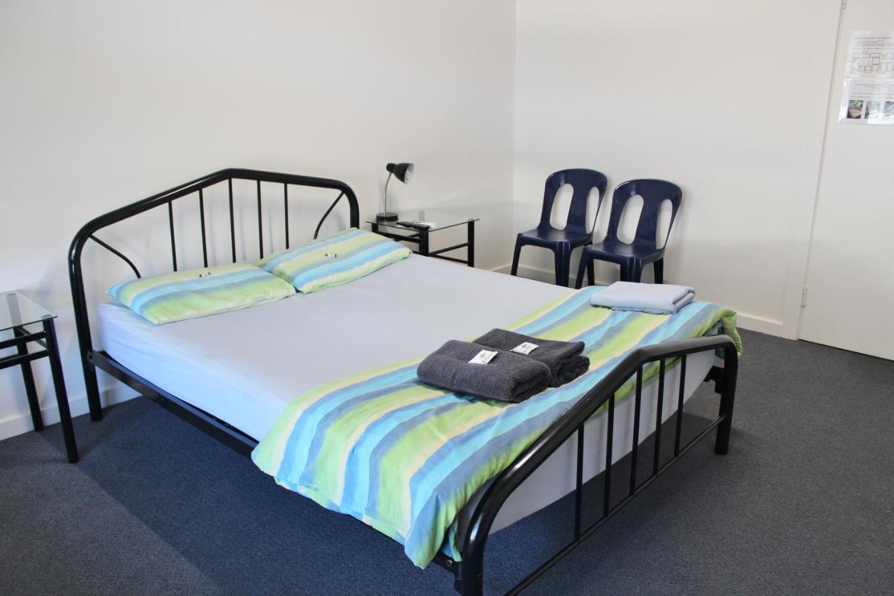 Hostel The *