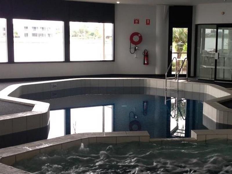 Hotel Lakes