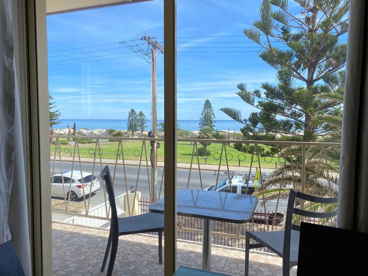 Apartment Esplanade At West Adelaide