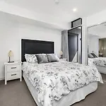 Dianthus - Central Adelaide Skyline Retreat