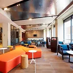 Holiday Inn Express Adelaide City Centre By Ihg
