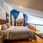 Splash Graffiti Apartment At Adelaide