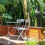 Petal And Bloom - 3Br Family Cbd