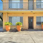 The Cosy Corner - Your Chic Adelaide Base
