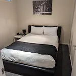 Mawson Lakes Hotel