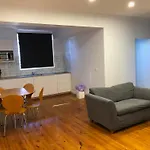 Glenelg Holiday Apartments-Ellis