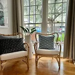 Six Kings - The Very Best Location