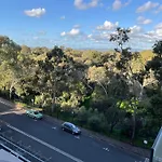 Tasha\'S Apartments On Warwick