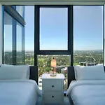 Serenity In The Sky - 2Br Apt In Rundle Mall