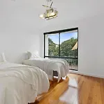 Sunset Estate In Mount Osmond