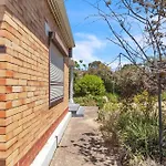 Charming Family Retreat With Arcade - Glenunga