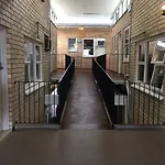 Adelaide Motel & Backpackers