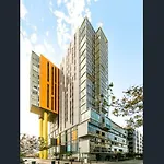 Hi 5 Stars Luxury Adelaide City Apartment