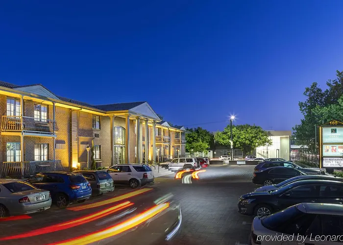 Adelaide Inn