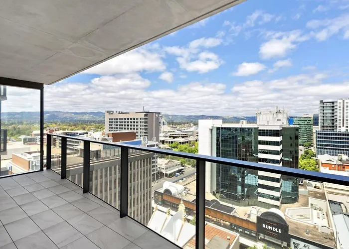 Iris - The Skylight Escape Apartment