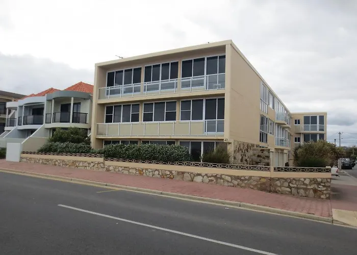 Glenelg Holiday And Corporate Accommodation