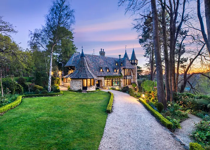 Thorngrove Manor