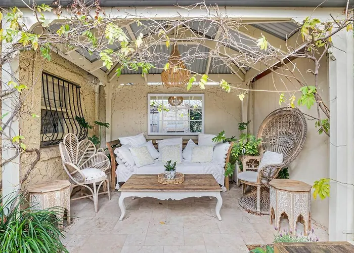 Firebird Cottage A Hallmark To Adelaides History