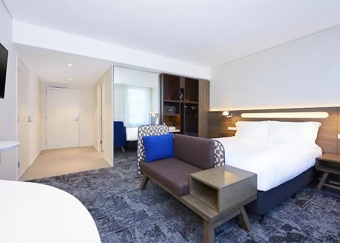 Holiday Inn Express Adelaide City Centre By Ihg