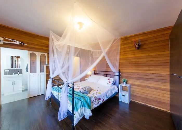 The Hunting Lodge Accommodation