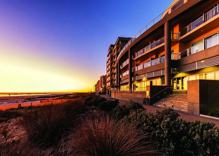 Oaks Glenelg Plaza Pier Suites