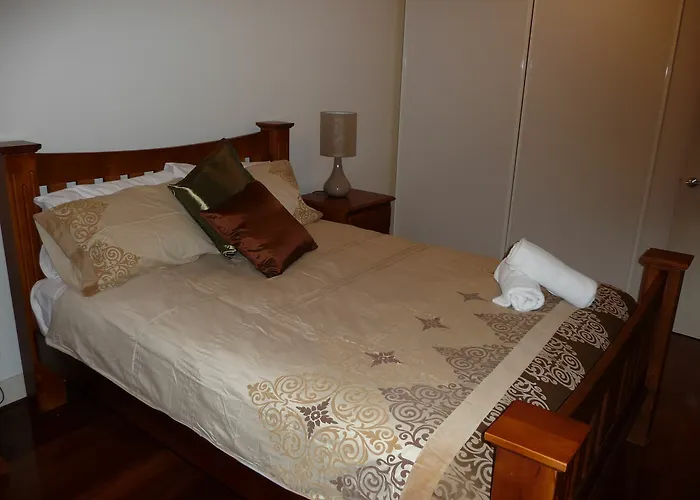 City Escape 3Bd In Adelaides East End 6