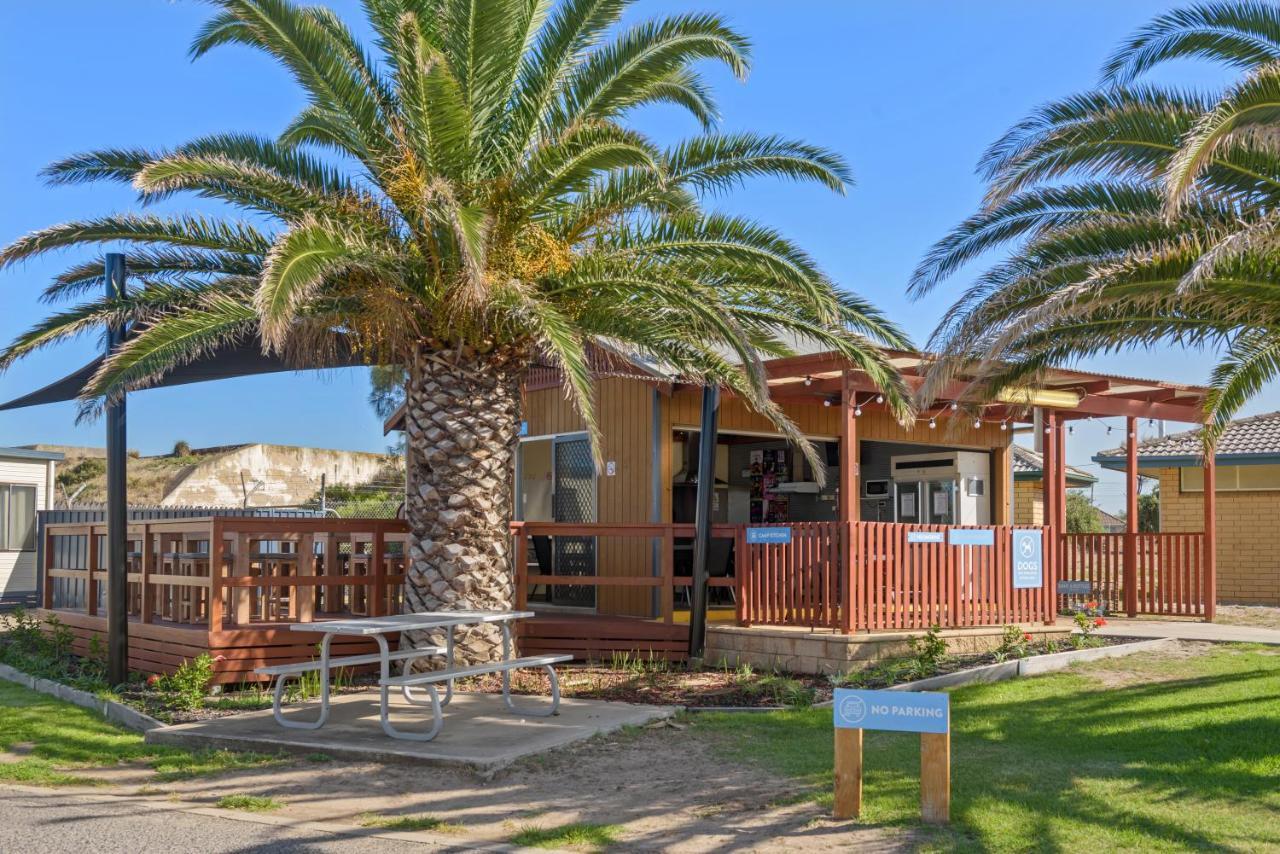 Discovery Parks - Beachfront Hotel Adelaide