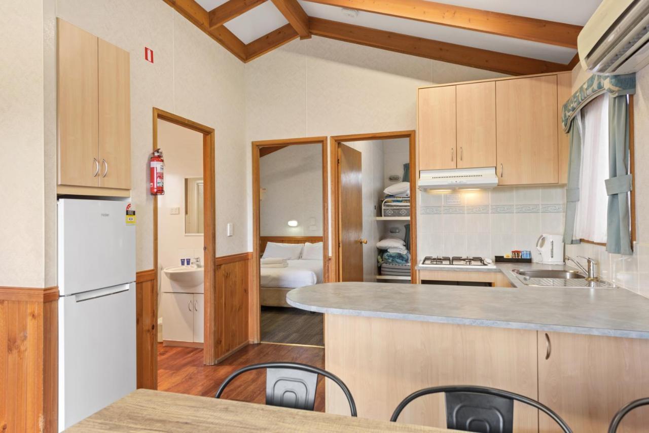 Discovery Parks - Beachfront Hotel Adelaide