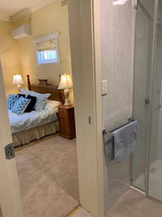 Style - To - Free Wifi - Free 3 Car Parking - Great Location Adelaide