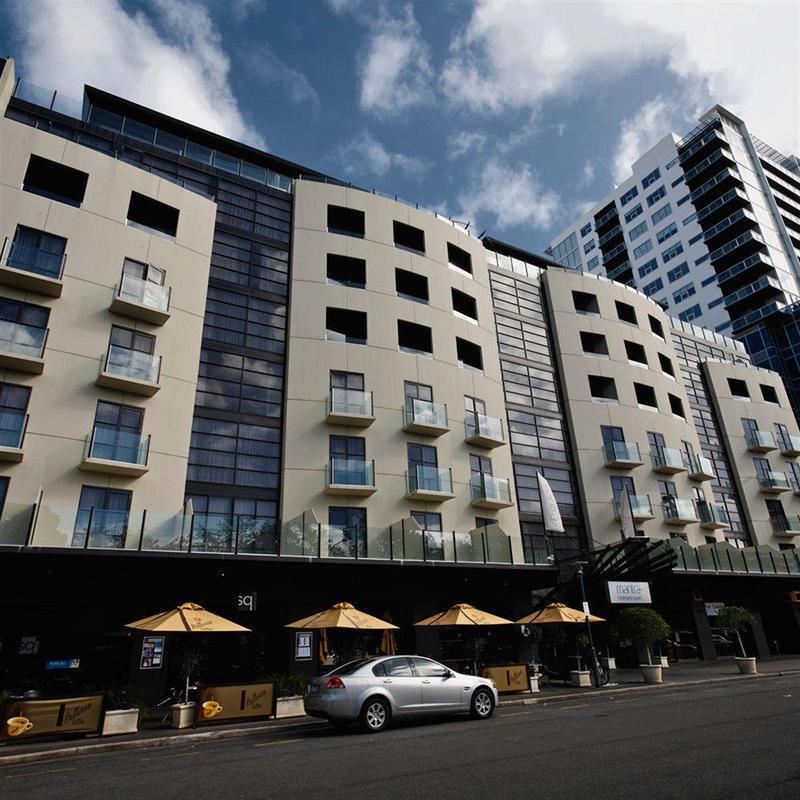Hotel Mantra Hindmarsh Square