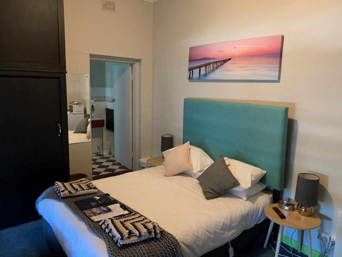 Aparthotel Hello And