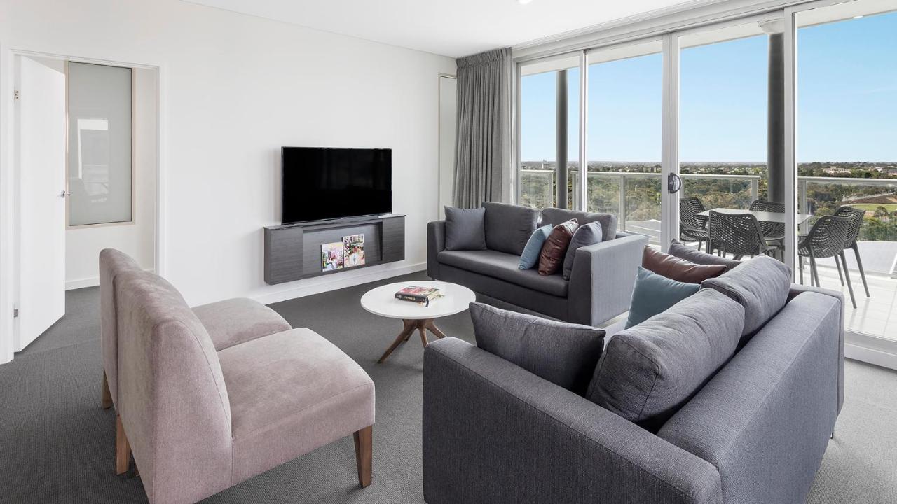 Oaks Embassy Aparthotel