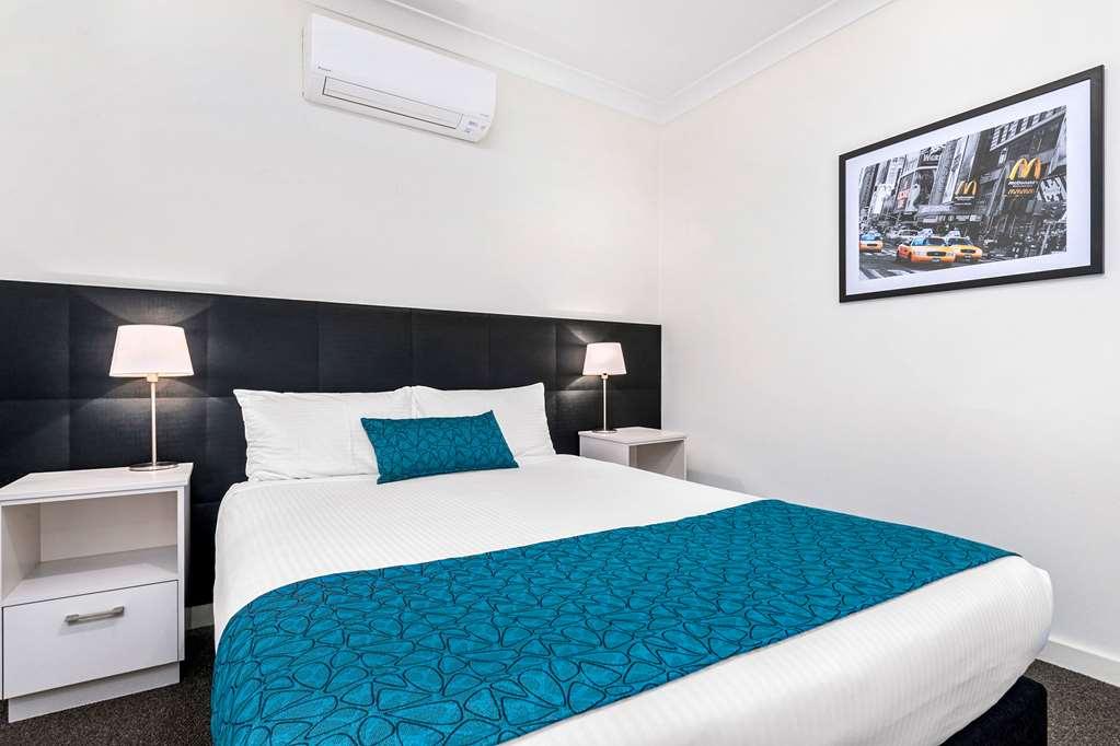 Comfort & Manhattan 3* Adelaide