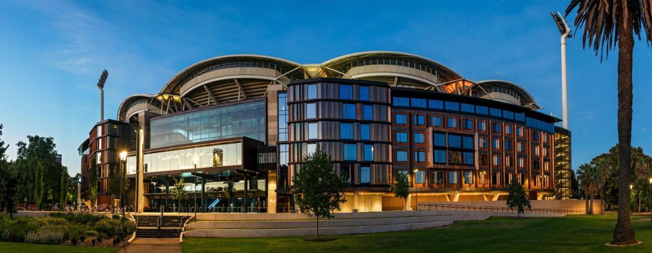 Hotel Oval At Oval 5*