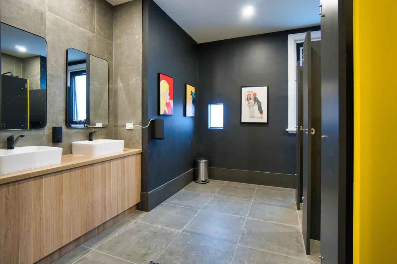 Dreamy - Private With Shared Bathrooms