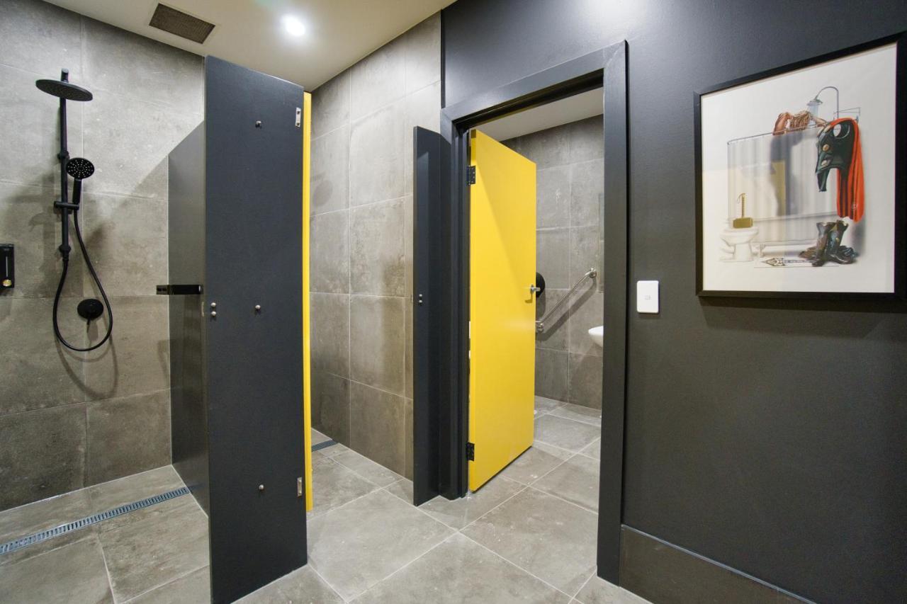 Hotel Dreamy - Private With Shared Bathrooms 3*