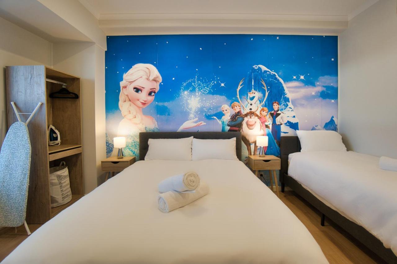 Hotel Dreamy - Private With Shared Bathrooms 3*