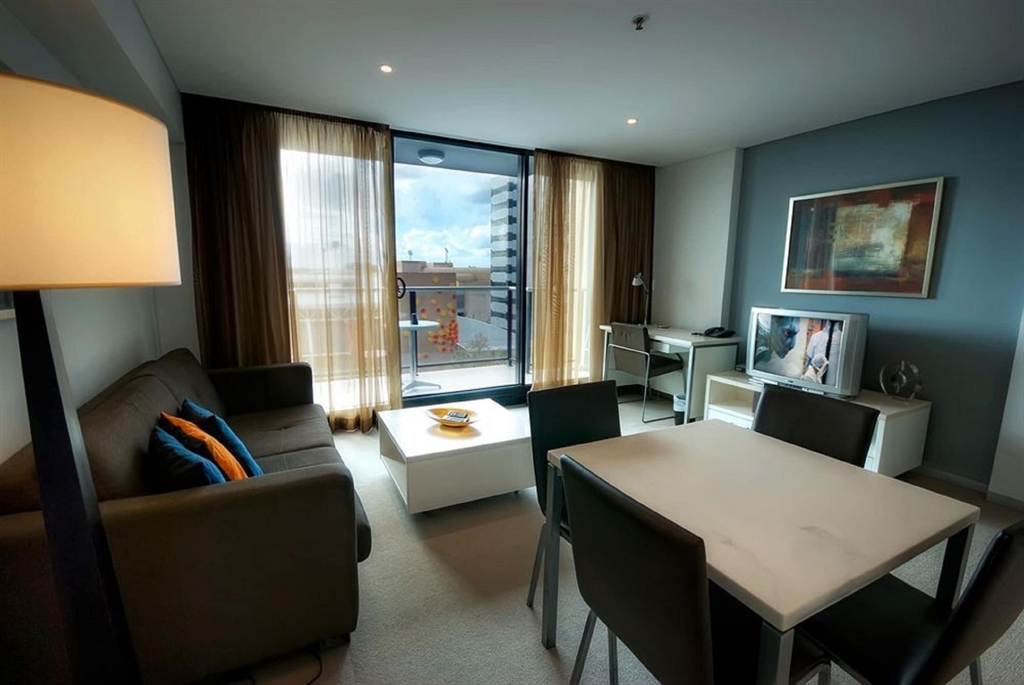 Aparthotel La Loft North Terrace 4*